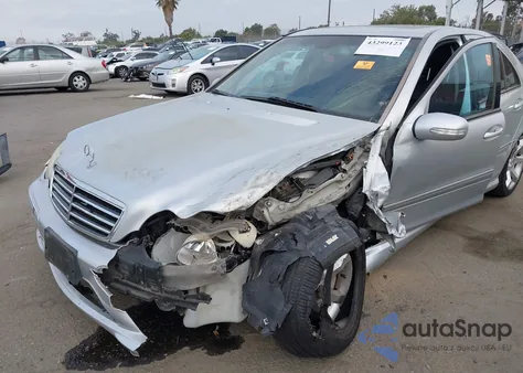 2007 Mercedes-Benz C 230 Sport из США, поврежденный, VIN WDBRF52H57F936238